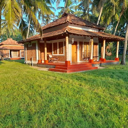 Riverlap Homestay Nileshwar Exterior photo